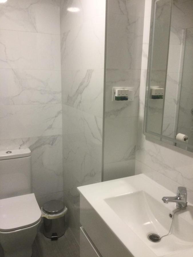 Appartamento Piso 110M² En El Palo Con Parking Cerca De La Playa Málaga Esterno foto
